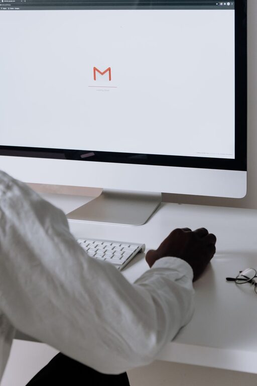 Jak zapanować nad skrzynką e-mail i odzyskać czas
